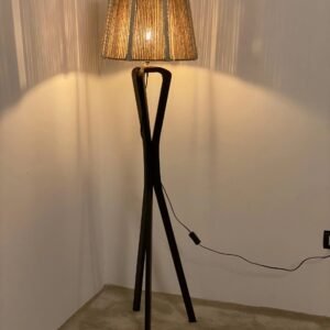 Naya Floor Lamp