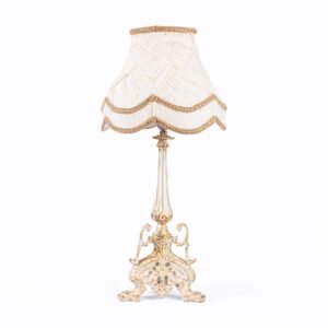 Amara Classic Table Lamp